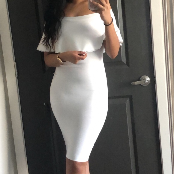 Guess Off-Shoulder Bodycon Dress - Picture 1 of 3